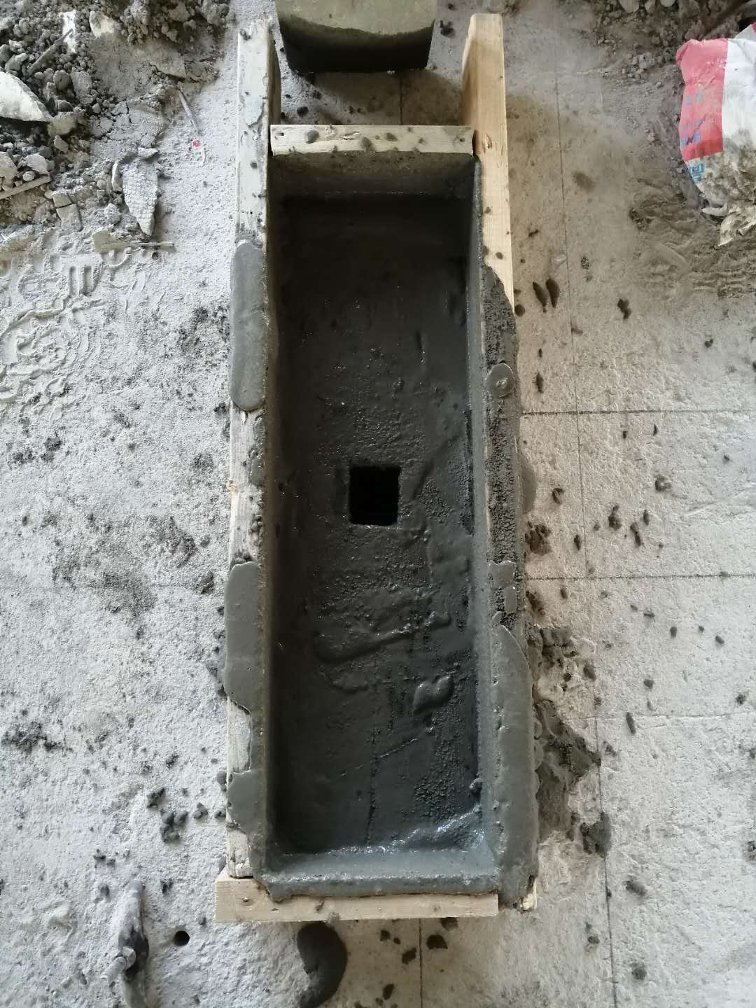 水泥路面起皮怎么办？能够一次性治理到位吗？