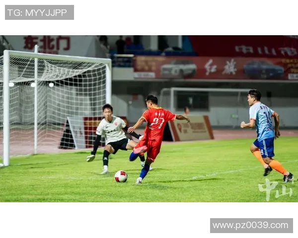 聚焦足球场中位核心探讨中场球星如何掌控比赛节奏与全队命运